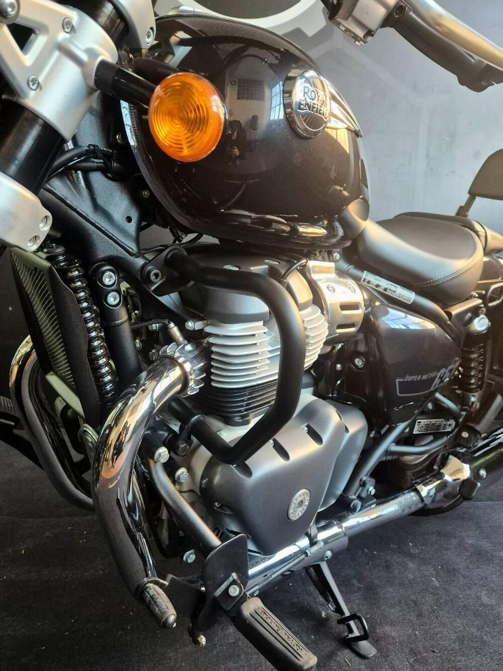 Royal Enfield Super Meteor 650 (2023 - 25) (8)