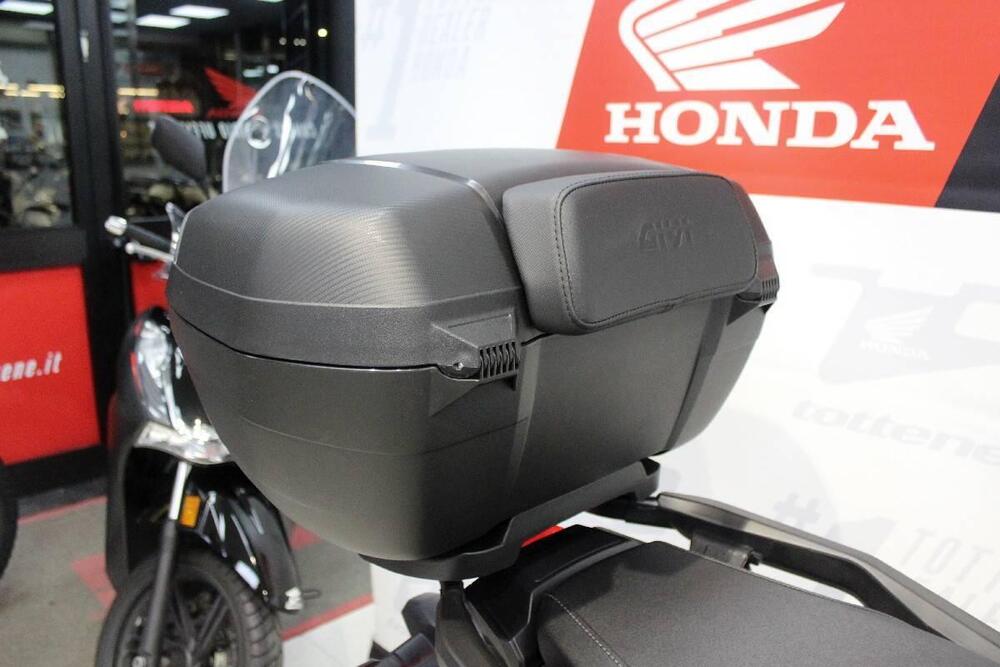 Honda X-ADV 750 DCT (2021 - 24) (5)