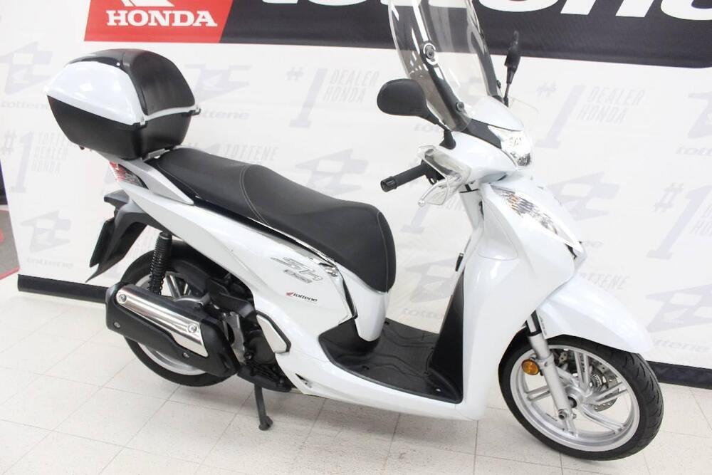Honda SH 300 i ABS (2016 - 20) (3)
