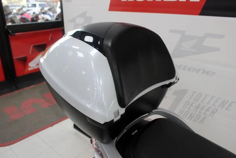 Honda SH 300 i ABS (2016 - 20) (5)