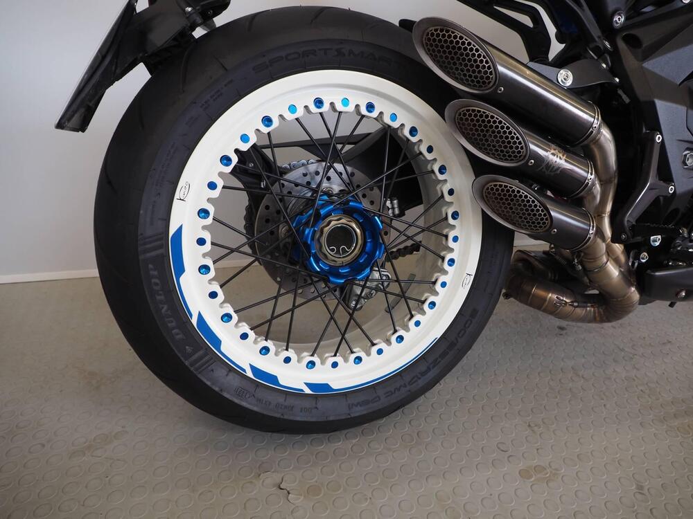 MV Agusta Dragster 800 RR Pirelli (2019) (3)