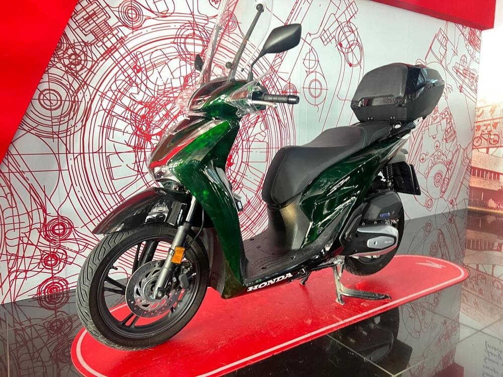 Honda SH 150i Vetro (2024 - 25) (5)