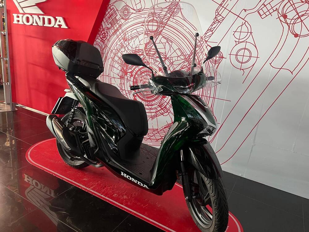 Honda SH 150i Vetro (2024 - 25) (2)