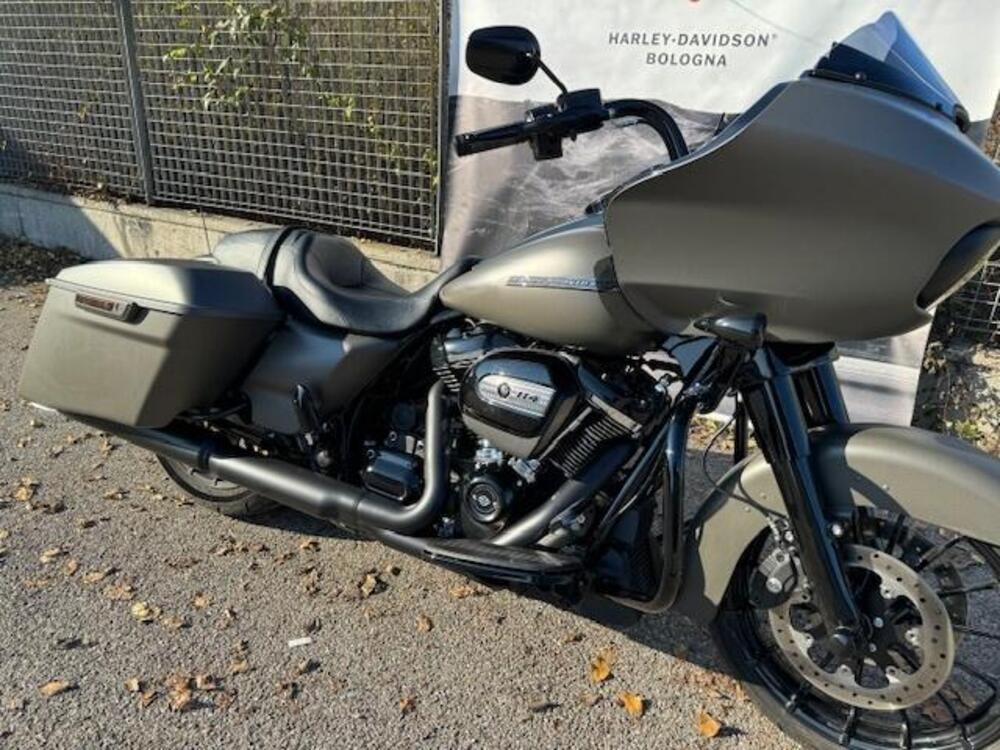 Harley-Davidson 114 Road Glide Special (2019 - 20) - FLTRXS (3)