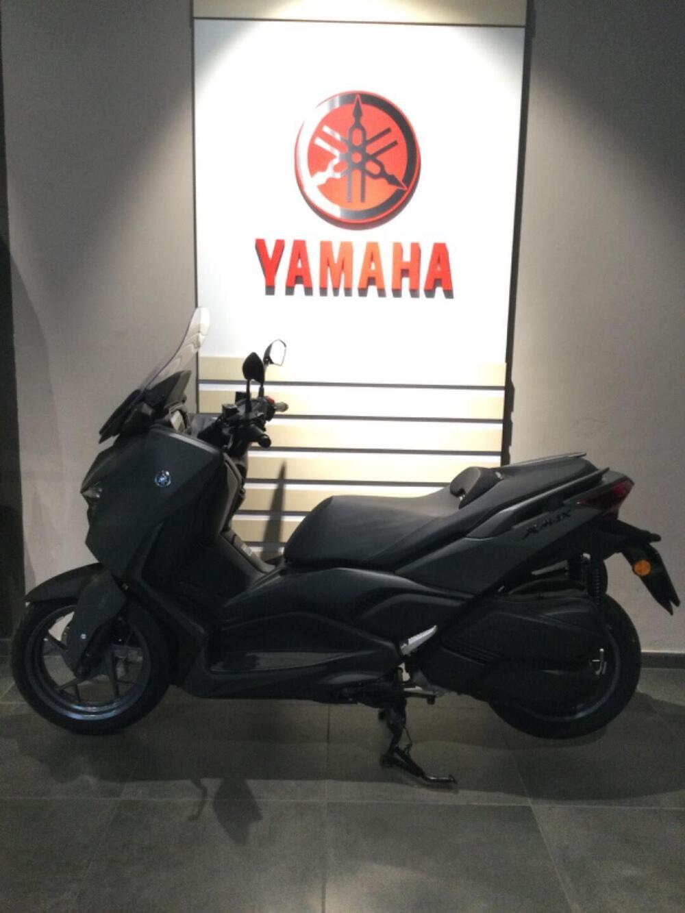 Yamaha X-Max 300 (2025) (2)