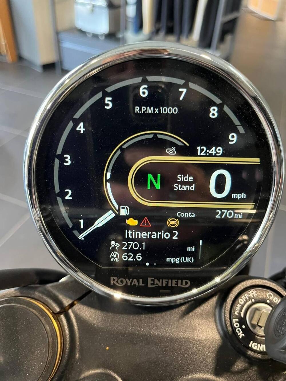 Royal Enfield Bear 650 (2025) (10)