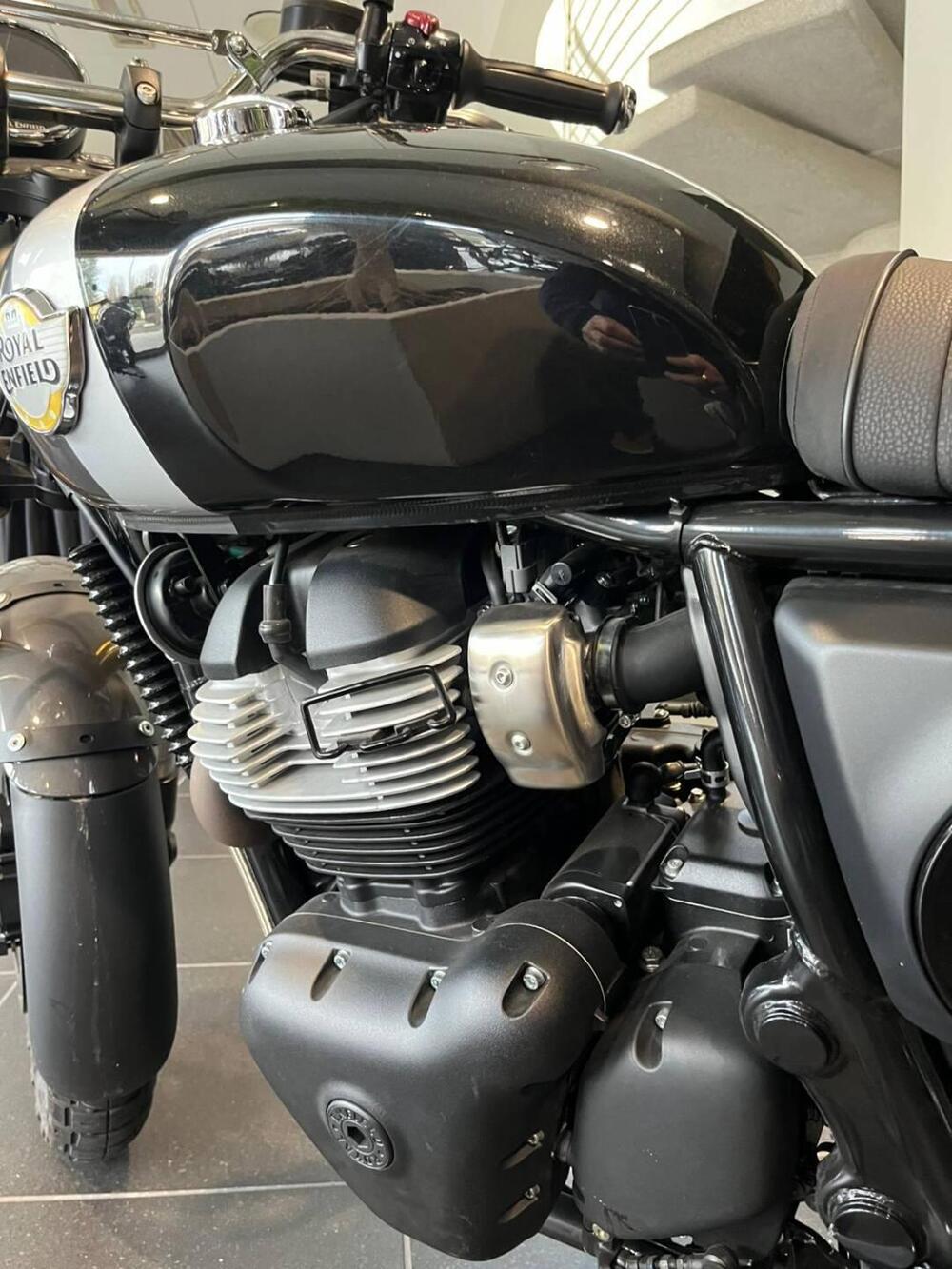 Royal Enfield Bear 650 (2025) (5)