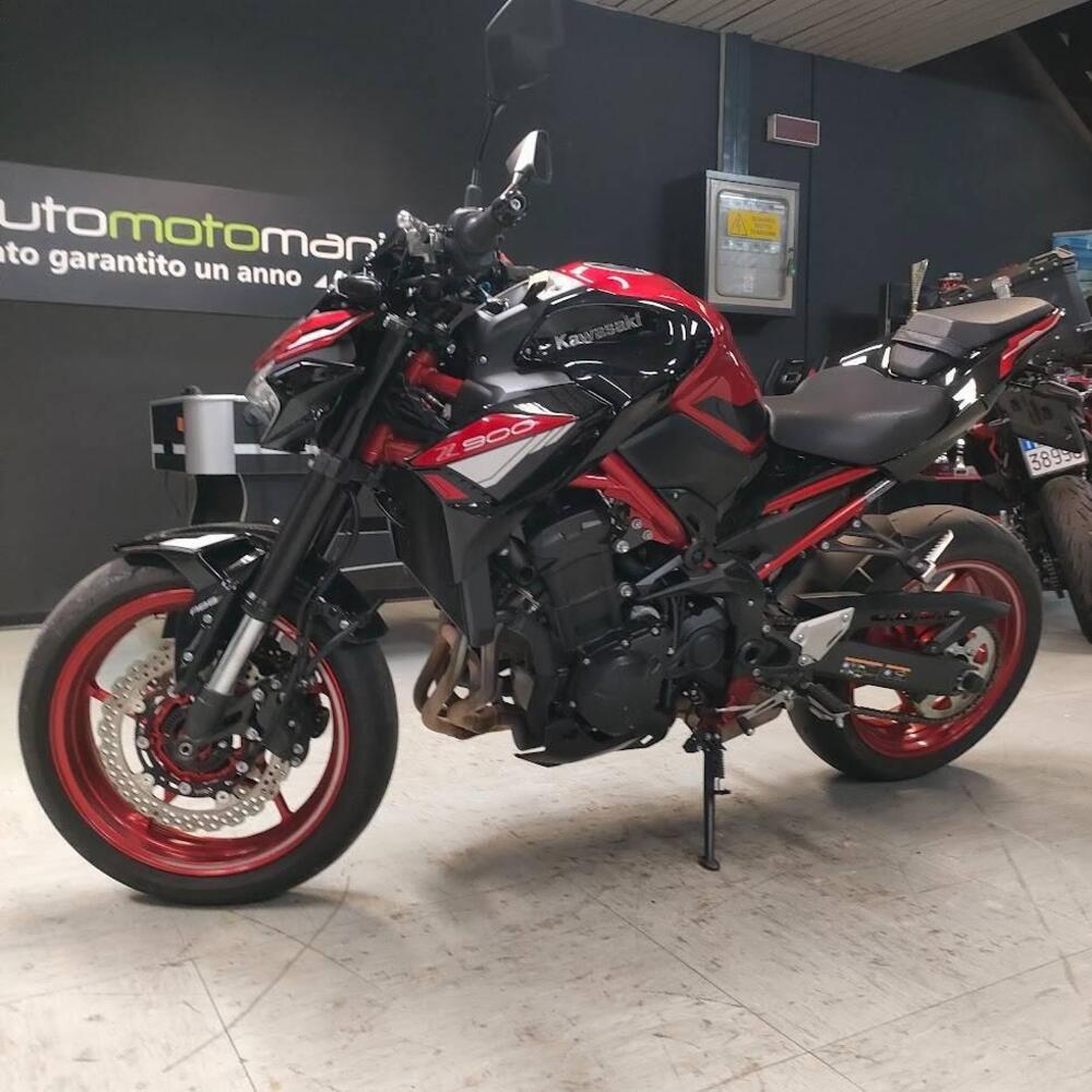 Kawasaki Z 900 (2025 - 26) (5)