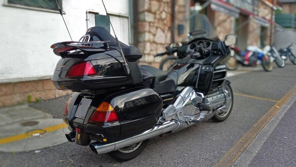 Honda GL 1800 Gold Wing (2000 - 05) (8)