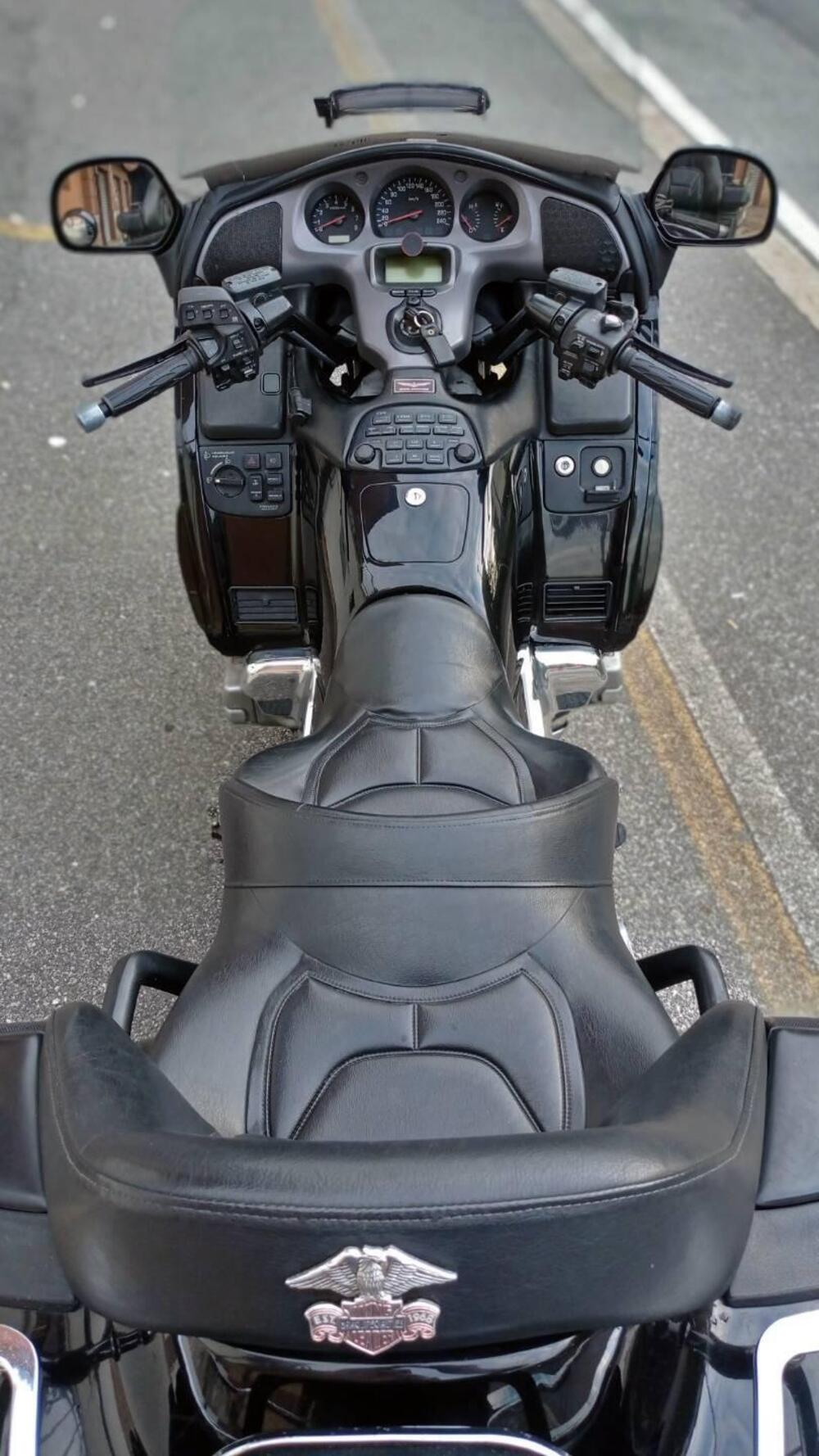 Honda GL 1800 Gold Wing (2000 - 05) (9)