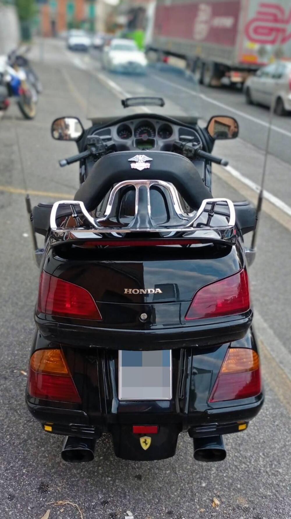 Honda GL 1800 Gold Wing (2000 - 05) (10)