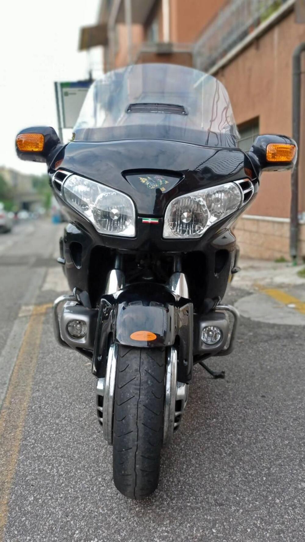 Honda GL 1800 Gold Wing (2000 - 05) (6)