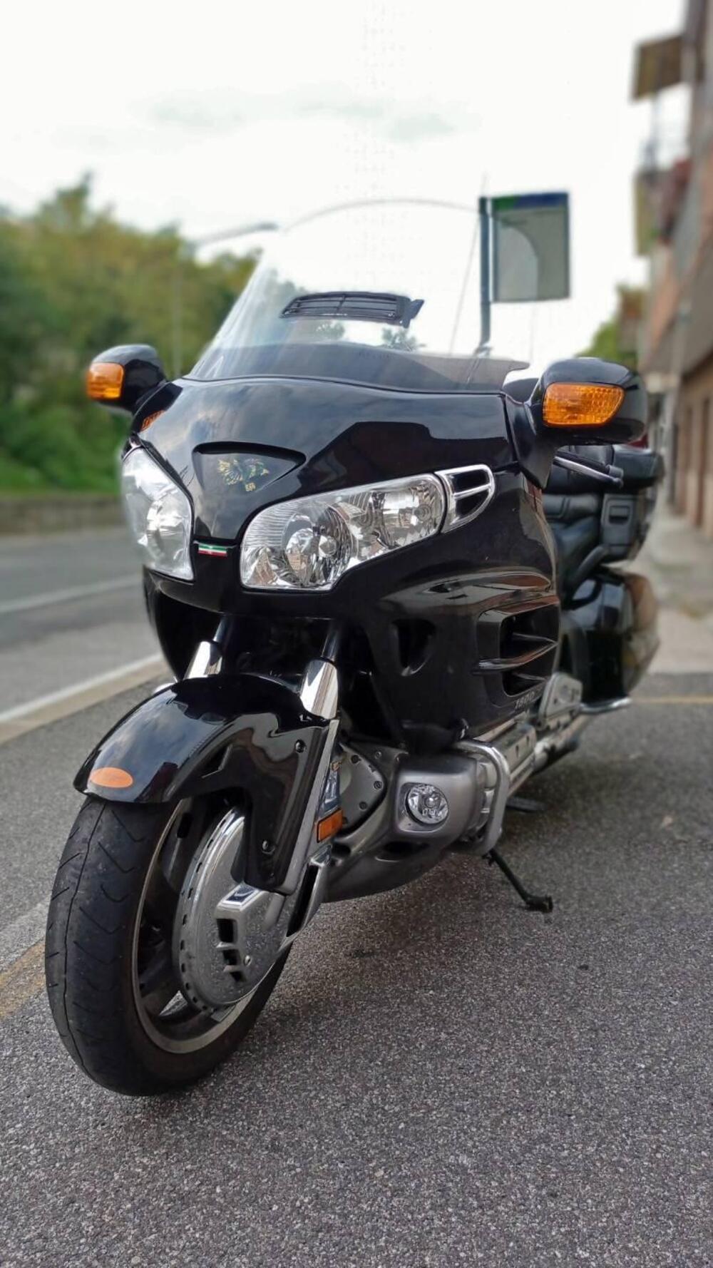 Honda GL 1800 Gold Wing (2000 - 05) (7)