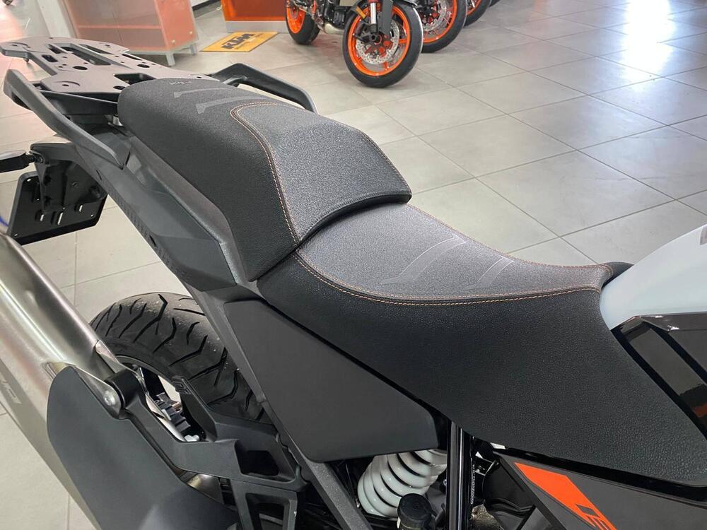KTM 1390 Super Adventure S (2026) (14)