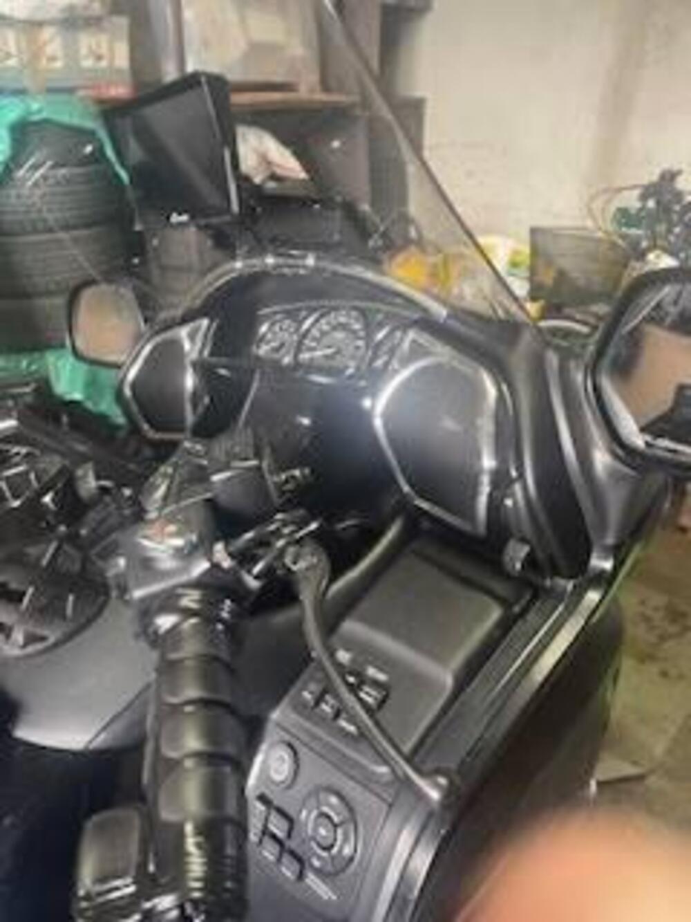 Honda GL 1800 Gold Wing (2012 - 17) (2)