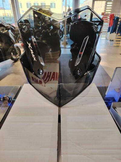 CUPOLINO SPORTIVO XMAX 2025 Yamaha