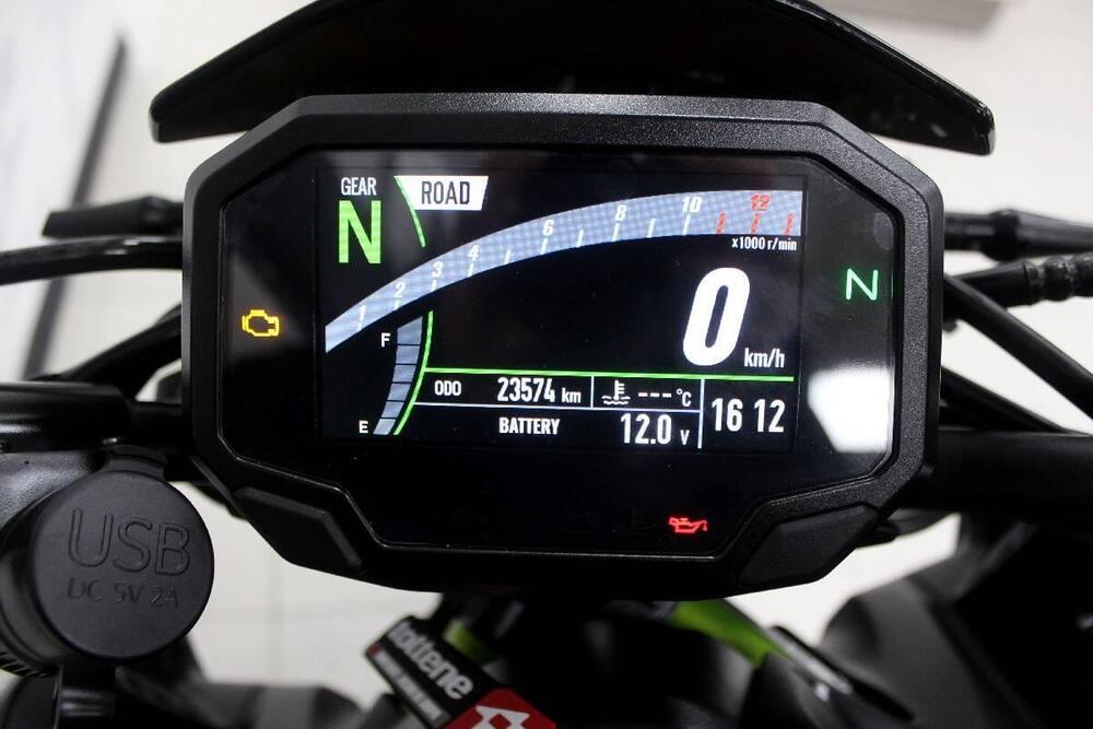 Kawasaki Z 900 (2021 - 24) (6)