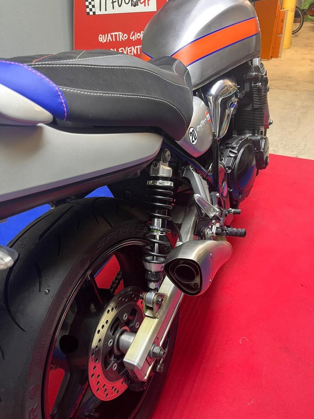 Suzuki GSX 750 (1998 - 03) (6)