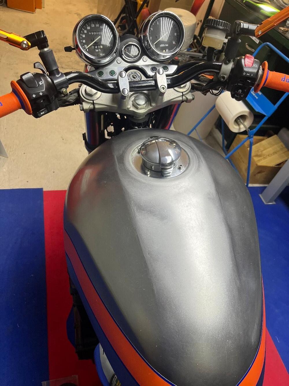 Suzuki GSX 750 (1998 - 03) (7)