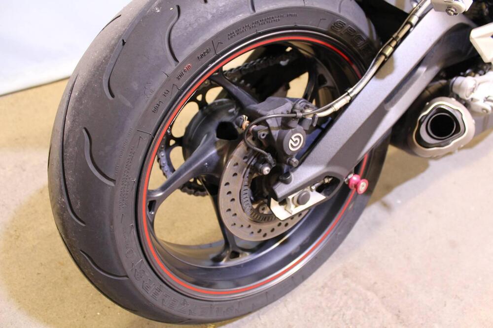 Triumph Street Triple RS (2017 - 19) (4)