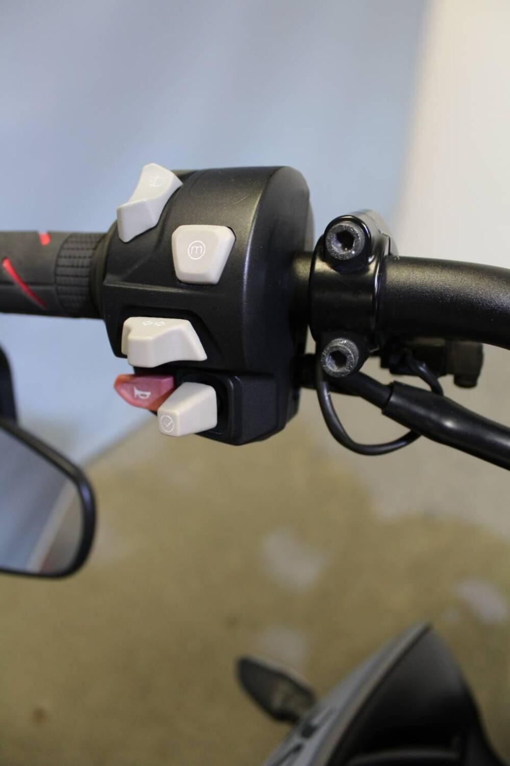 Triumph Street Triple RS (2017 - 19) (8)