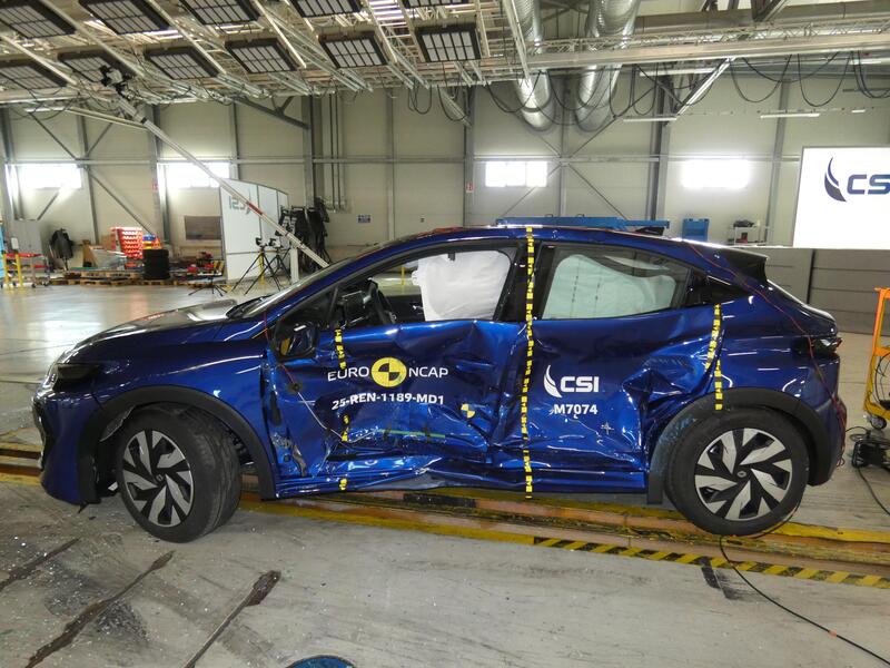 Crash test laterale Renault Clio