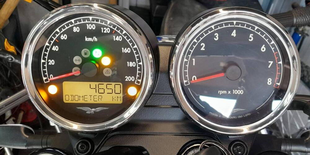 Moto Guzzi V7 Special (2021 - 24) (5)