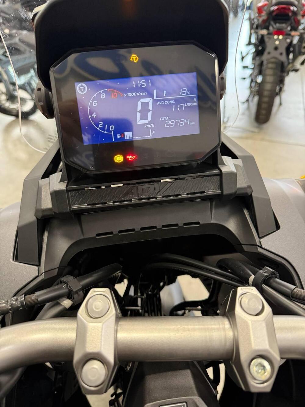 Honda ADV 350 (2022 - 24) (4)