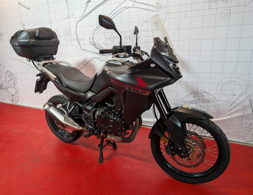 Honda Transalp XL750 (2023 - 24) (3)