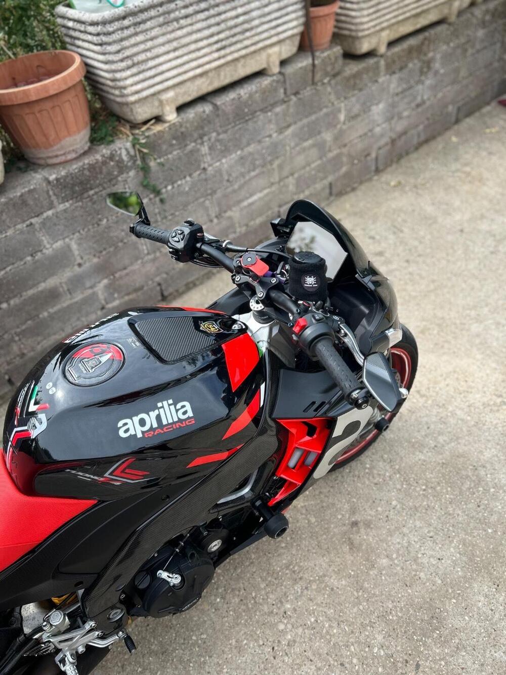 Aprilia Tuono V4 Factory (2021 - 24) (5)