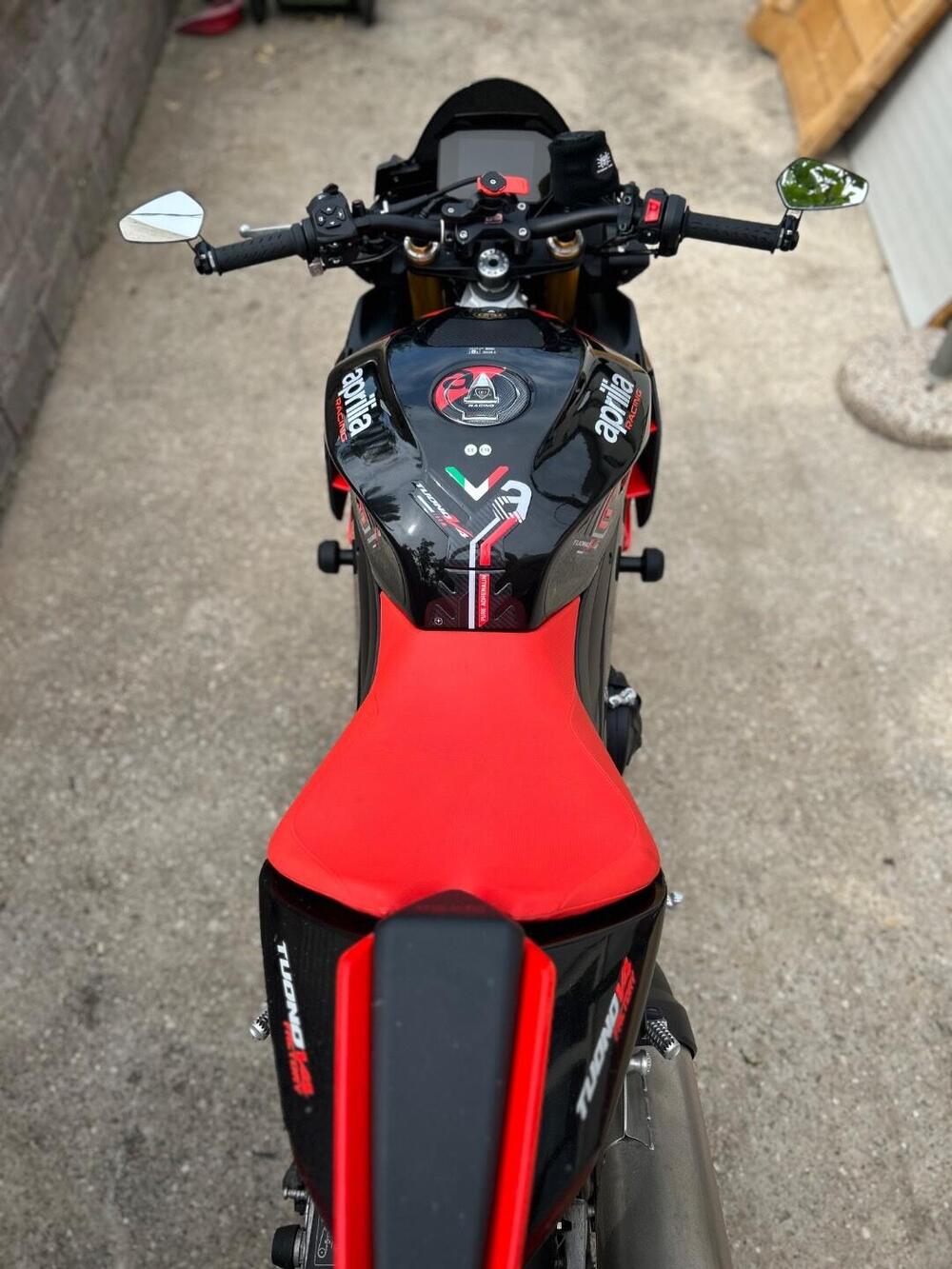 Aprilia Tuono V4 Factory (2021 - 24) (6)