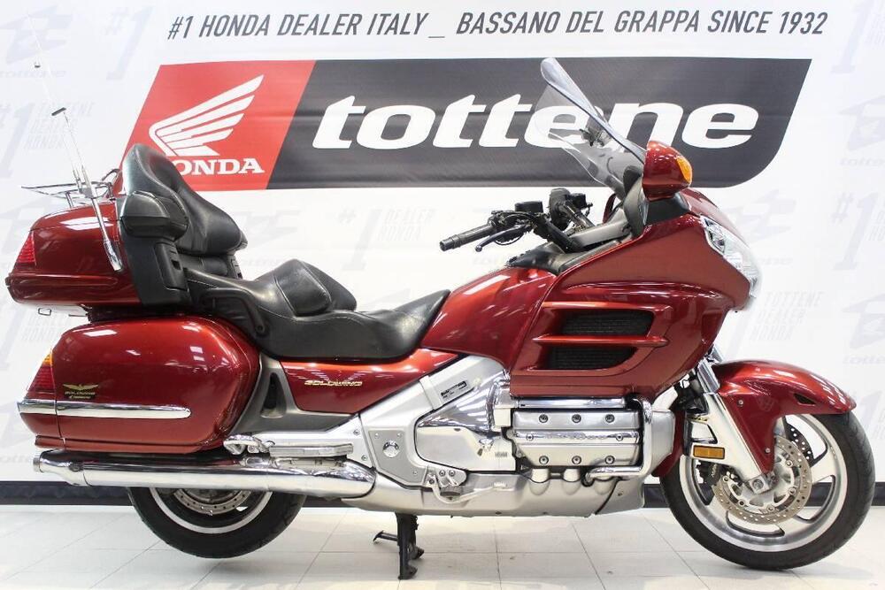 Honda GL 1800 Gold Wing (2000 - 05)
