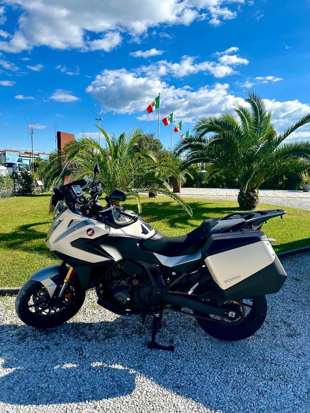 Honda NT 1100 DCT Electronic Suspension (2025)