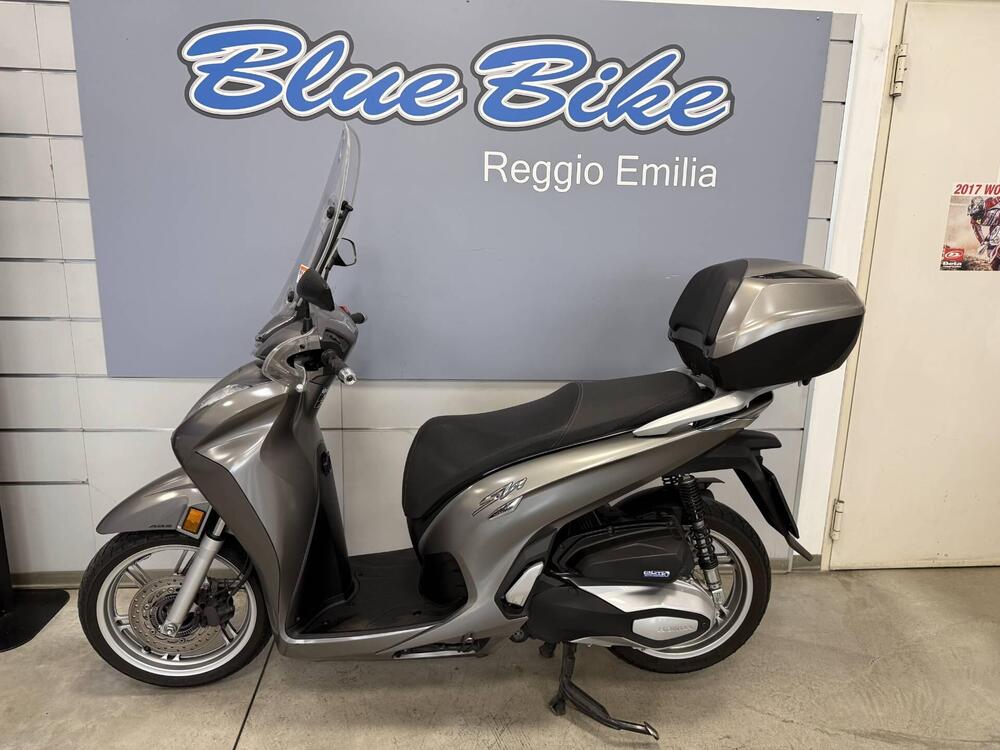 Honda SH 350 (2021 - 24) (2)