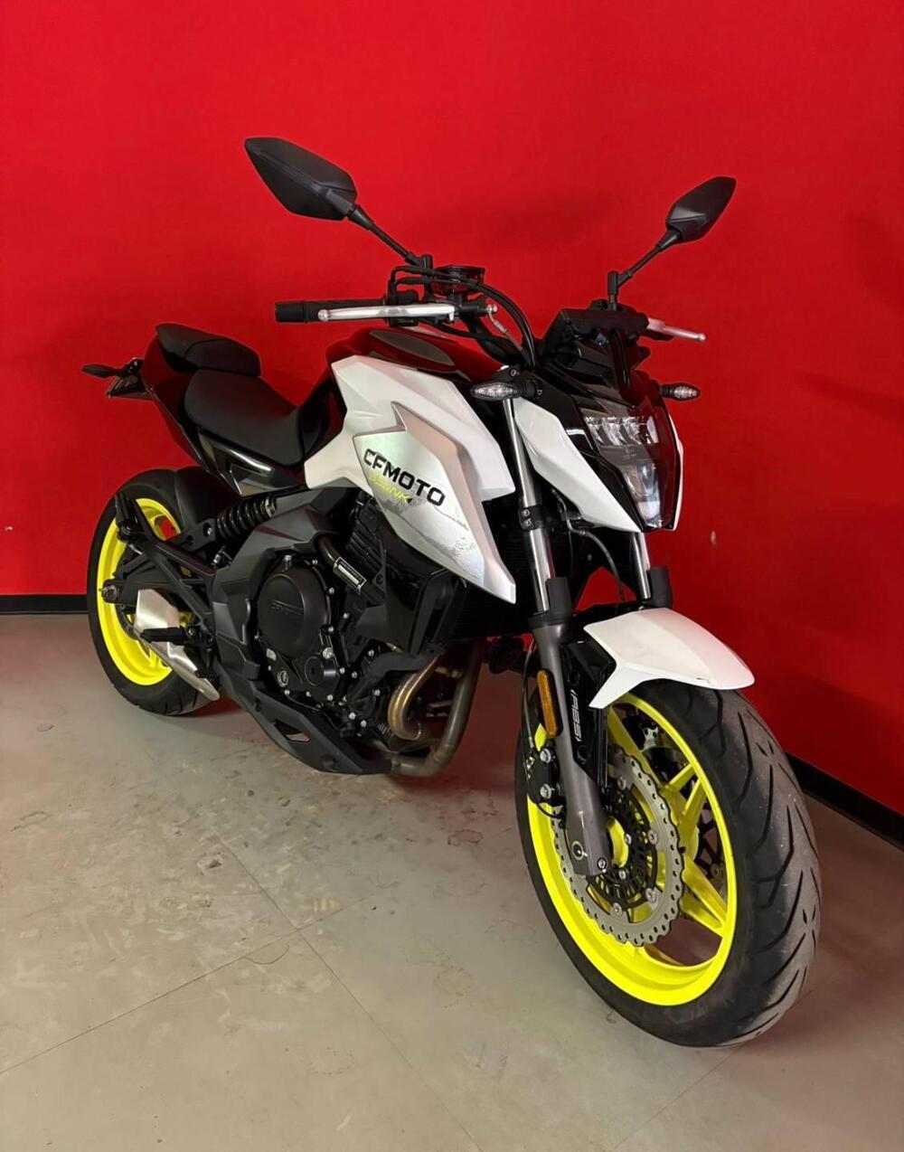 CFMOTO 650NK (2021 - 24) (4)