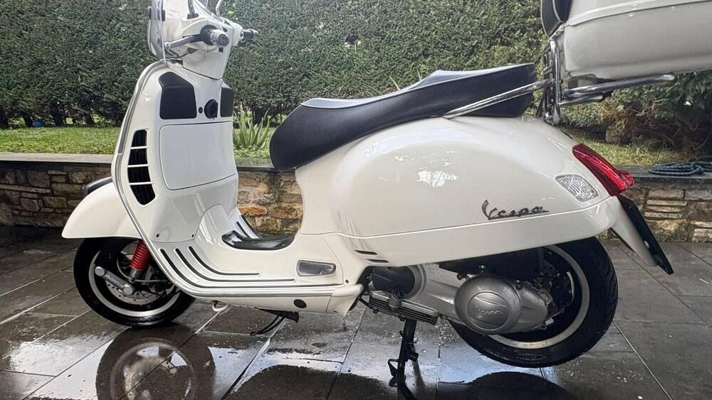 Vespa GTS 300 Super (2008 - 16) (9)