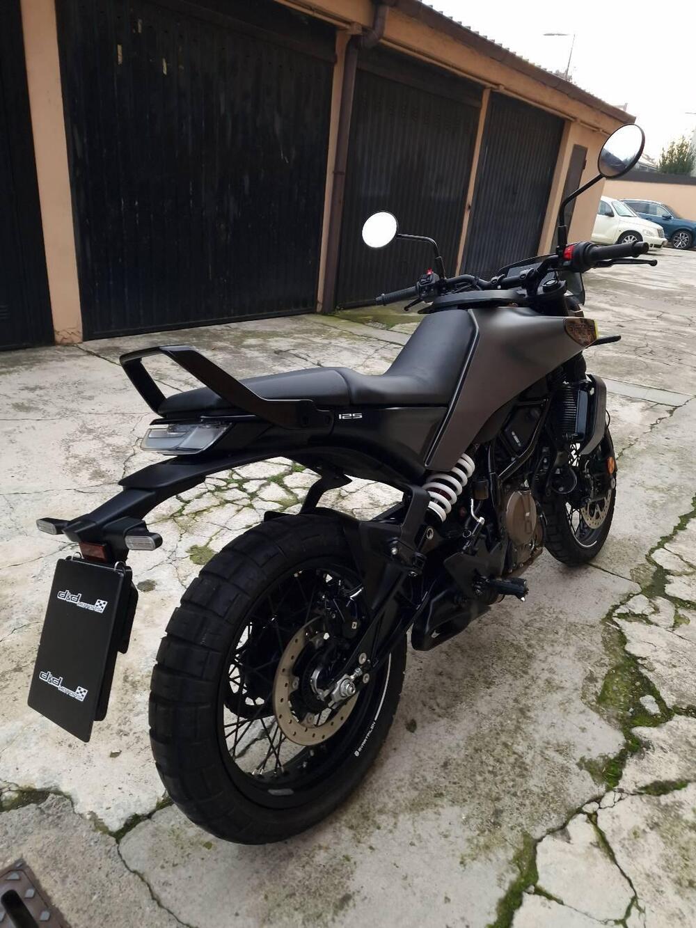 Husqvarna Svartpilen 125 (2024 - 25) (8)