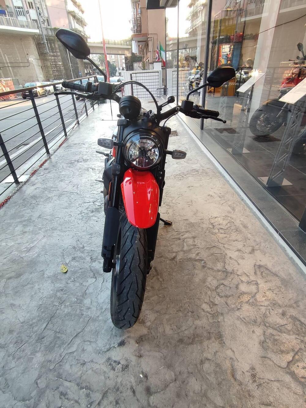 Ducati Scrambler 800 Urban Motard (2022) (4)