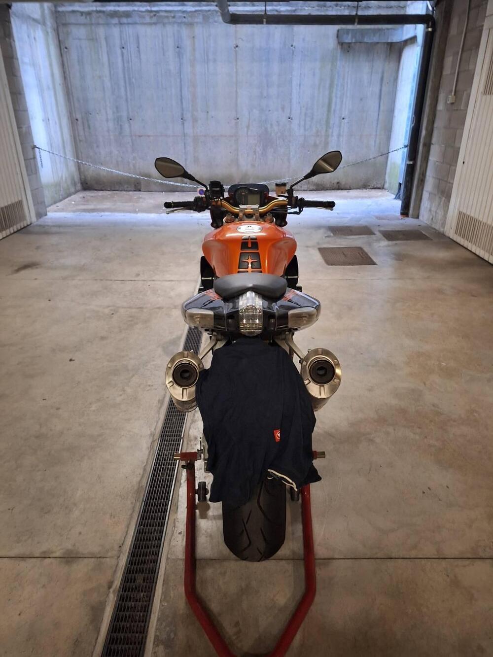 Aprilia Tuono 1000 R (2006 - 10) (5)