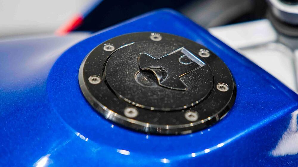 Kawasaki GPZ-R 600 (11)