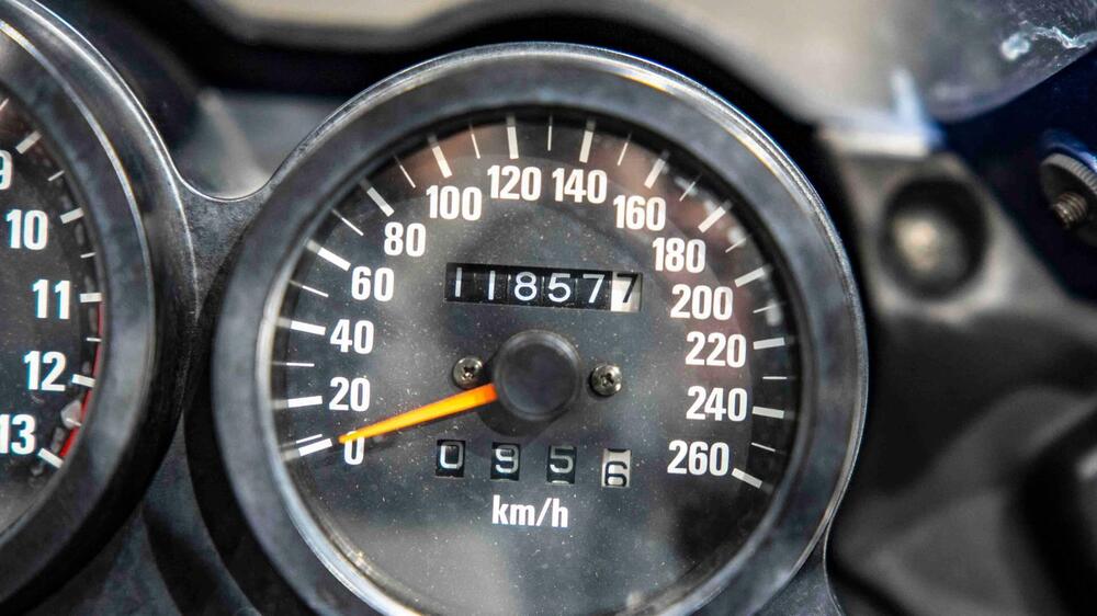 Kawasaki GPZ-R 600 (20)