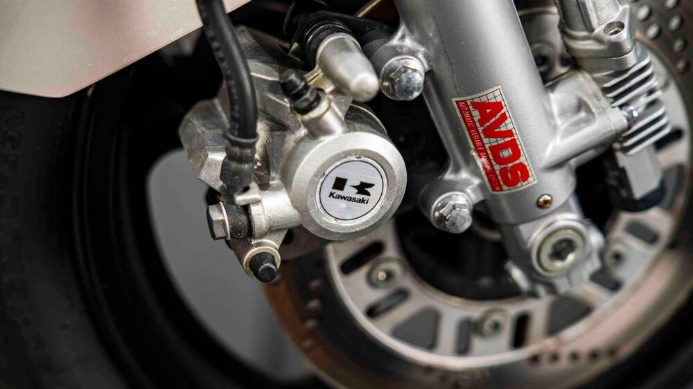 Kawasaki GPZ-R 600 (15)