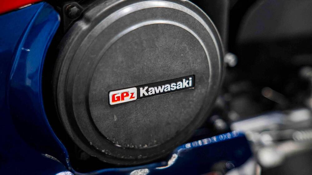 Kawasaki GPZ-R 600 (17)