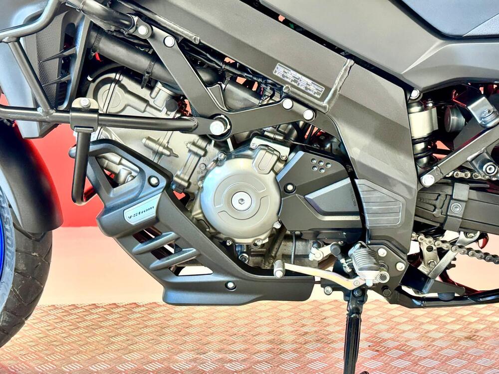 Suzuki V-Strom 650XT Explorer (2022 - 25) (15)