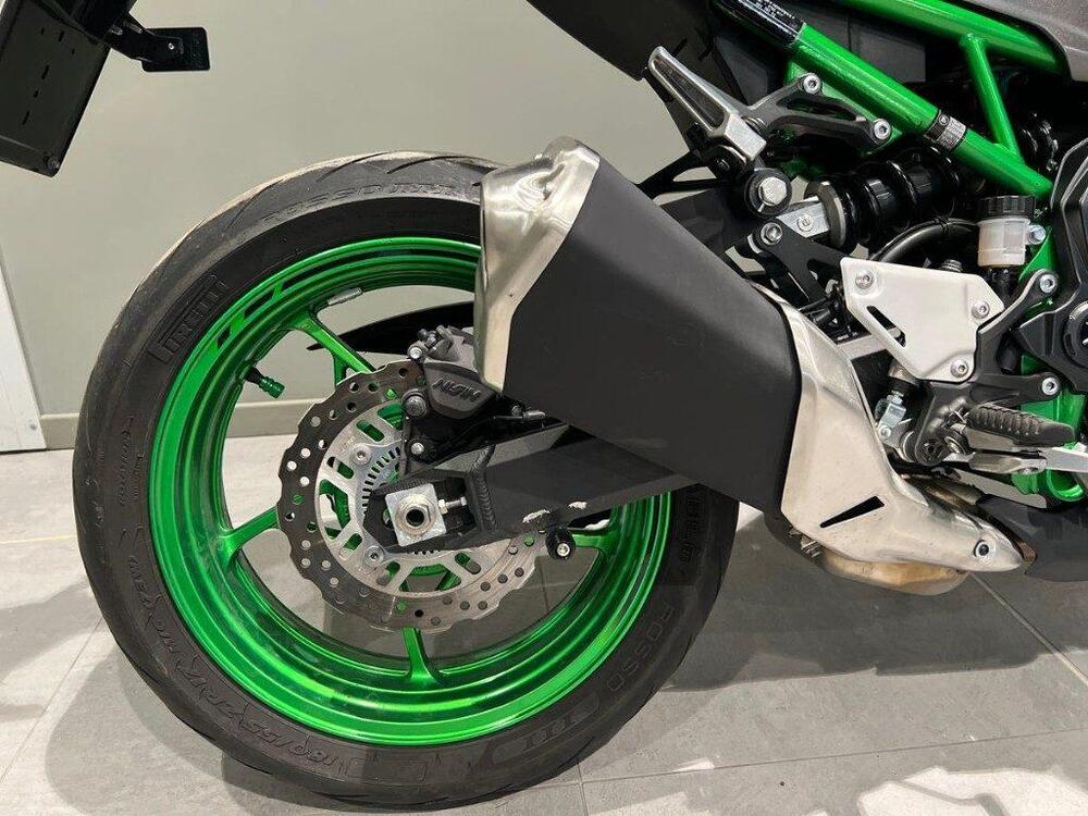 Kawasaki Z 900 (2021 - 24) (9)