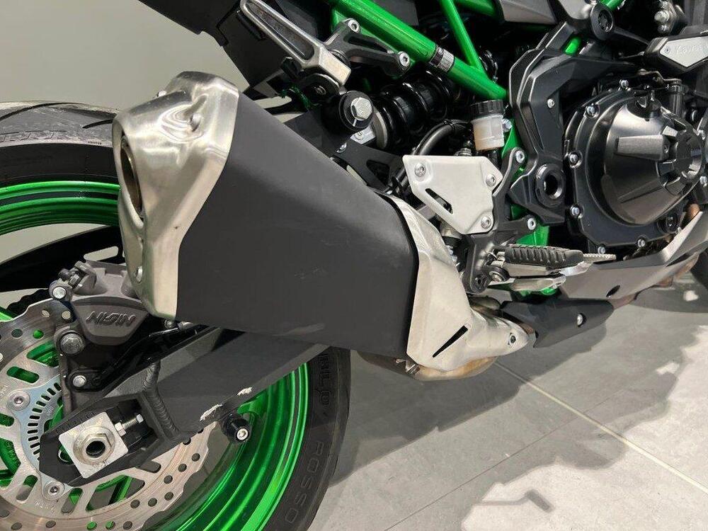 Kawasaki Z 900 (2021 - 24) (10)