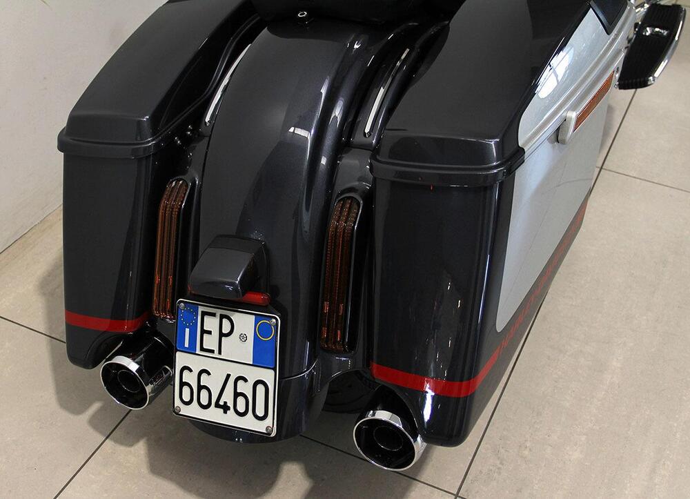 Harley-Davidson 117 Street Glide (2018 - 20) - FLHXSE (9)