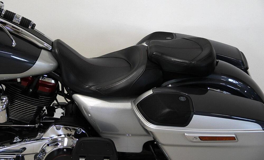 Harley-Davidson 117 Street Glide (2018 - 20) - FLHXSE (13)