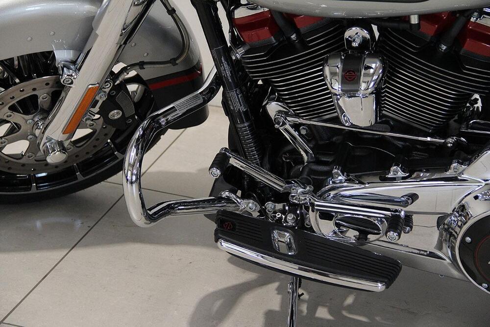 Harley-Davidson 117 Street Glide (2018 - 20) - FLHXSE (14)