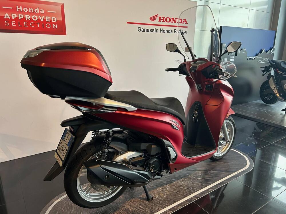 Honda SH 350 (2021 - 24) (2)